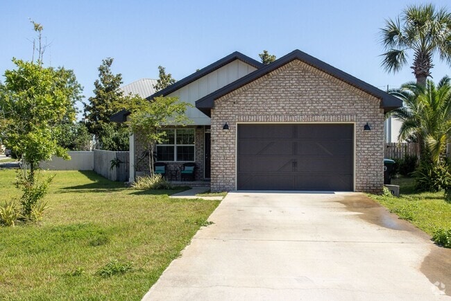 Building Photo - Destin- Bright & Modern 3-Bedroom Home wit...