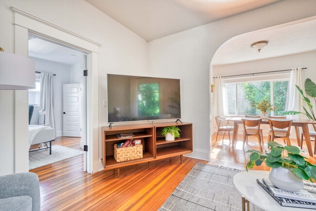 Photo - 4500 NE Garfield Ave. Unidad ID1309870P