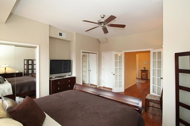 Photo - 909 T St NW