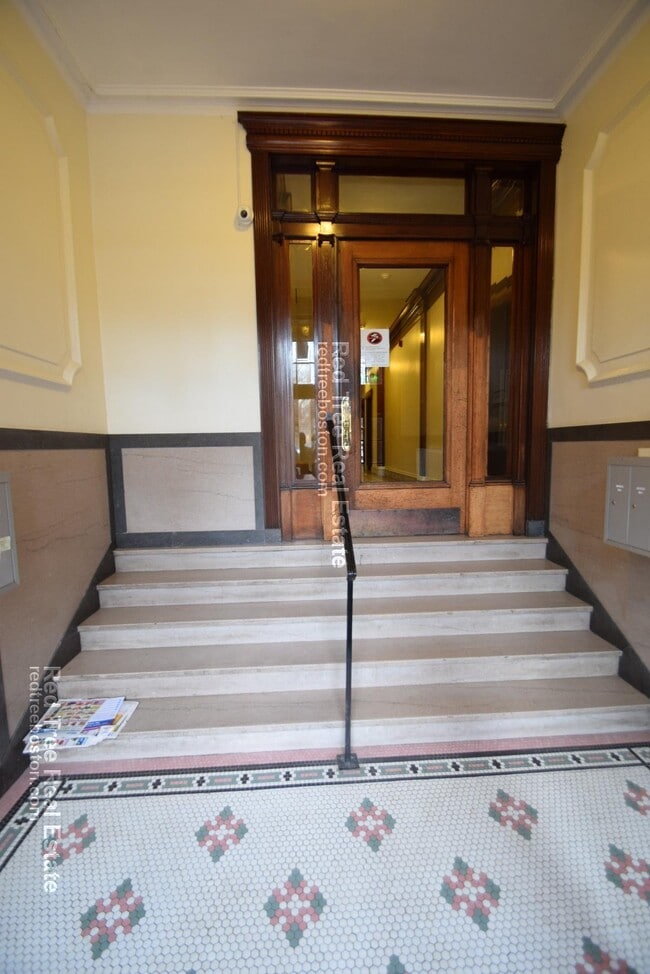 Photo - 25 Park Dr Unit 5