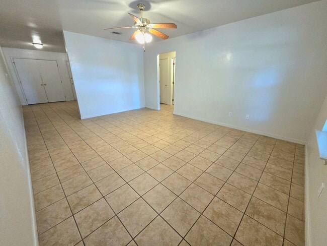Photo - AVAILABLE NOW! -$100 OFF MOVE IN SPECIAL  ...