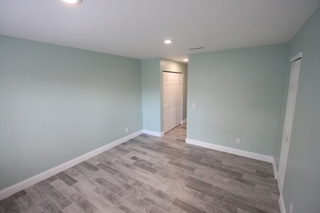 Photo - 1145 Goldenrod Rd