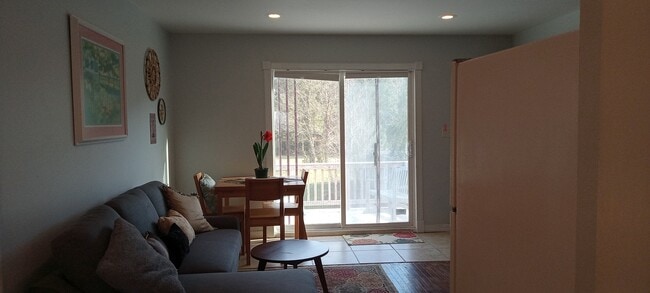 Photo - 892 Smith Farm Rd Unidad TheLoft