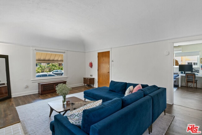 Photo - 2317 Vineyard Ave