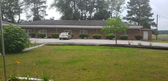 5232 E Old Marion Hwy Apartment - Florence, SC | ForRent.com