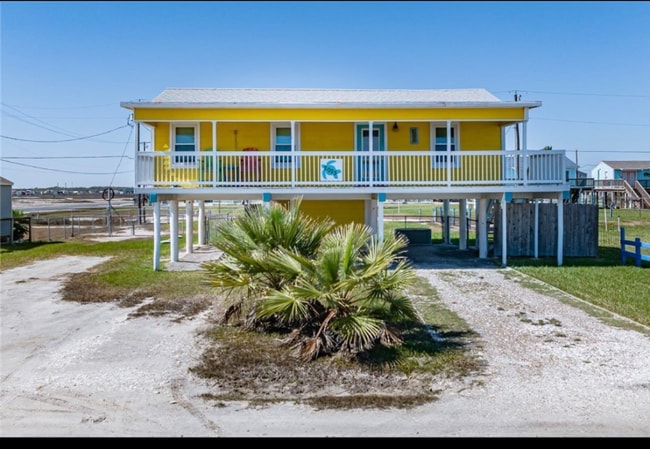 Building Photo - 2023 S Kossuth St Rental