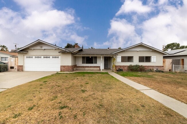 Photo - 3825 Bianchi Way