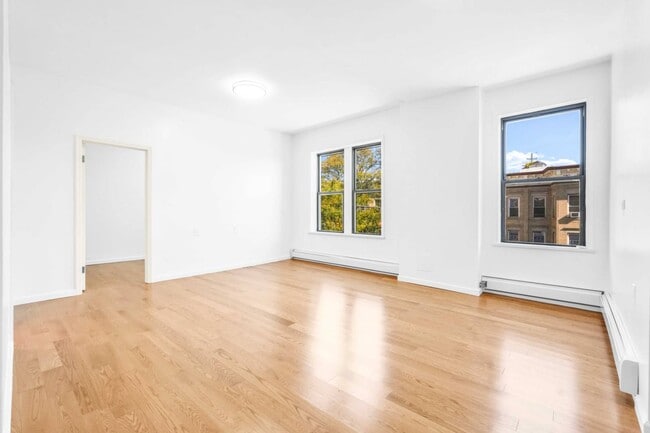 Building Photo - 71-32 Fresh Pond Rd