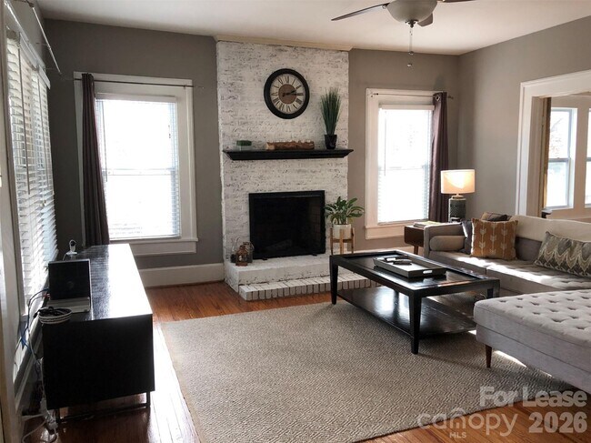 Photo - 3235 Archdale Dr