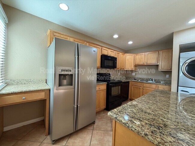 Photo - 12440 N 20th St Unidad 102