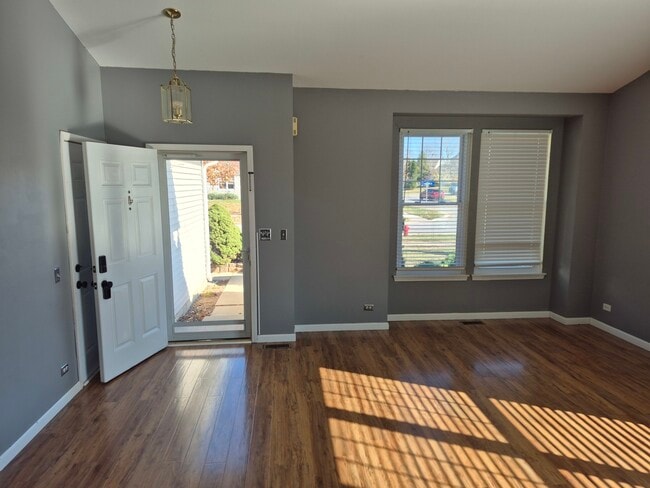 Photo - 776 Chesterfield Ln