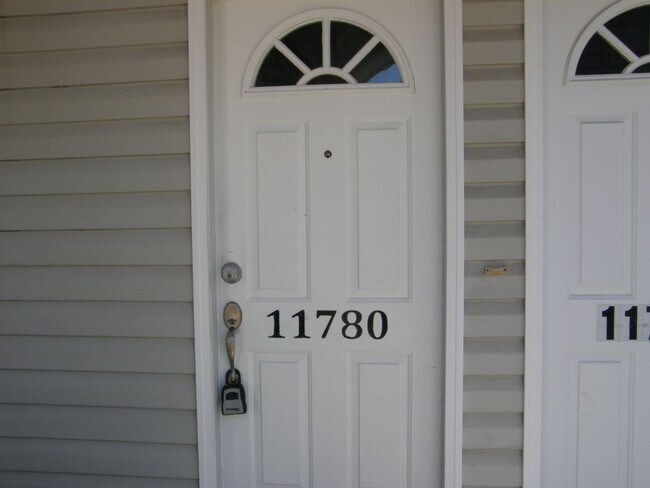 Photo - Multi Generation Rental Home centrally loc...
