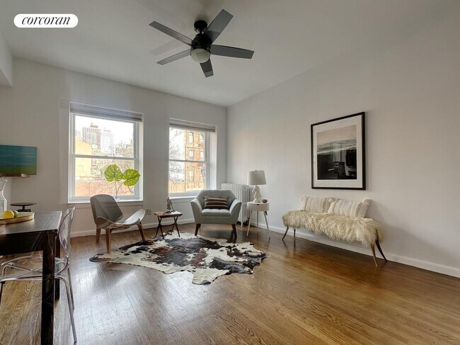 Photo - 191 Clinton St