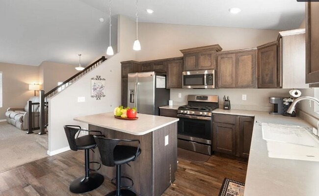 Photo - 1057 Bulrush Dr