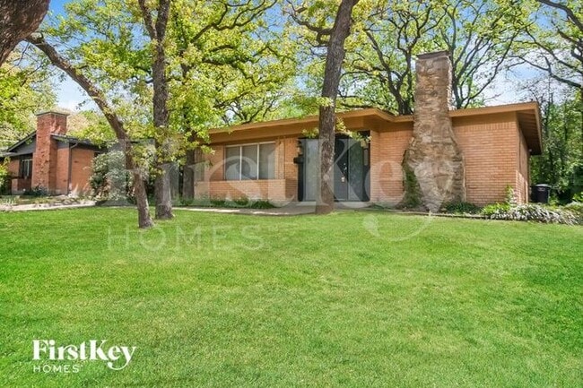 Photo - 6332 Norma St