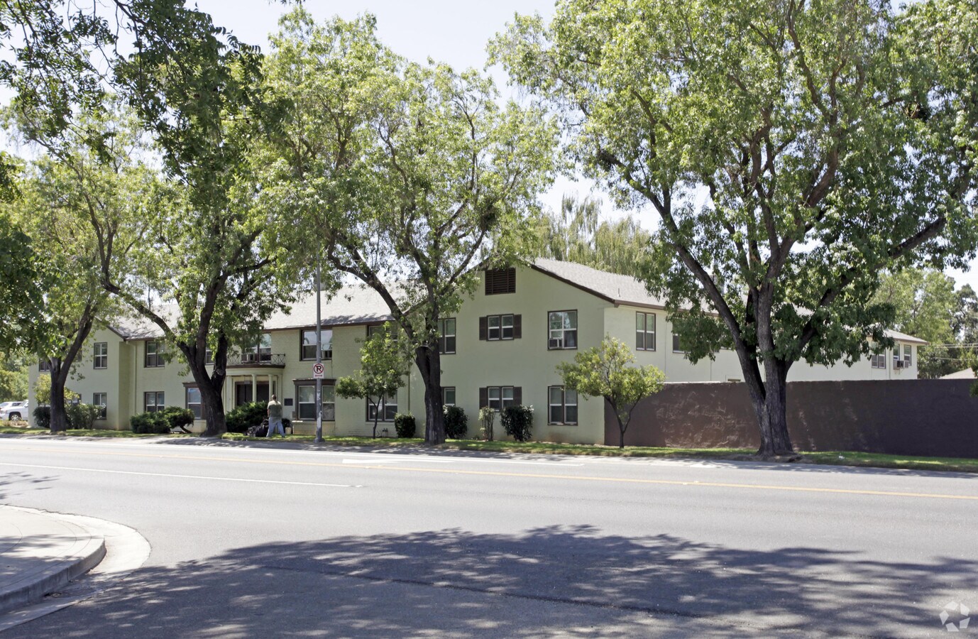Photo - Courtyard at Pacific
