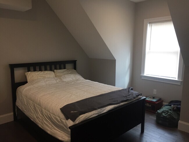 Photo - 14 Bradley St. Unidad 2