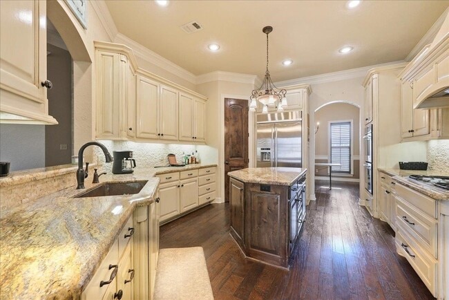 Photo - 6470 Claybourn Dr