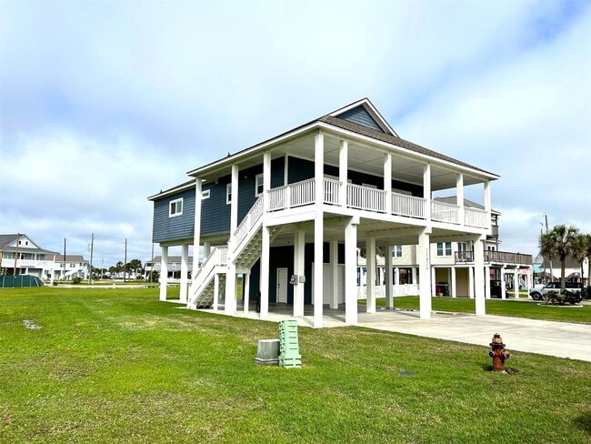 Building Photo - 25024 Sausalito Dr Rental