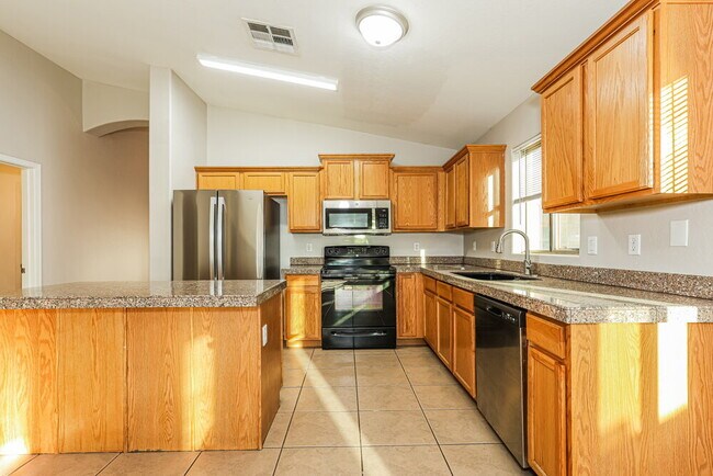 Photo - 7814 S 72nd Ln