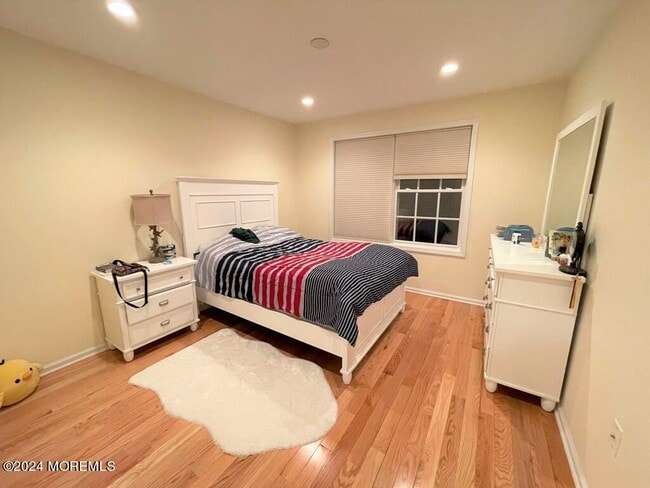 Photo - 73 Ironwood Ct