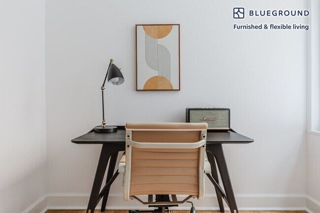 Photo - 160 E 48th St Unidad FL10-ID1573