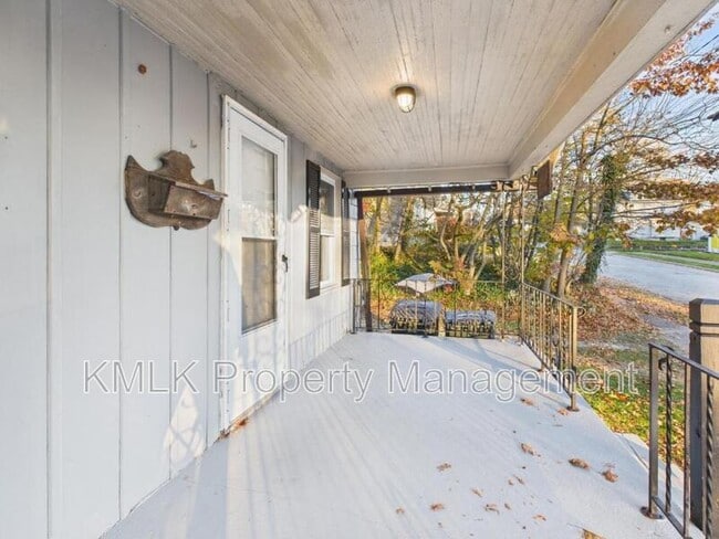 Photo - 973 Harrison Ave