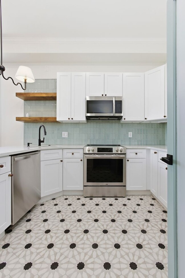 Photo - 2926 W Oxford St Unit A (Front)