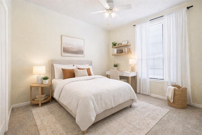 Photo - 2300 Leon St Unit 204