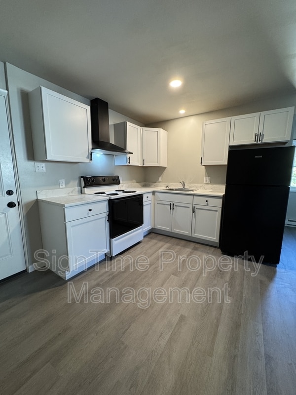 Building Photo - 15207 National Pike Rental