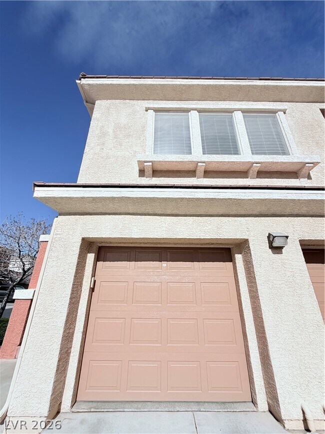 Building Photo - 10809 Garden Mist Dr Unit 2063