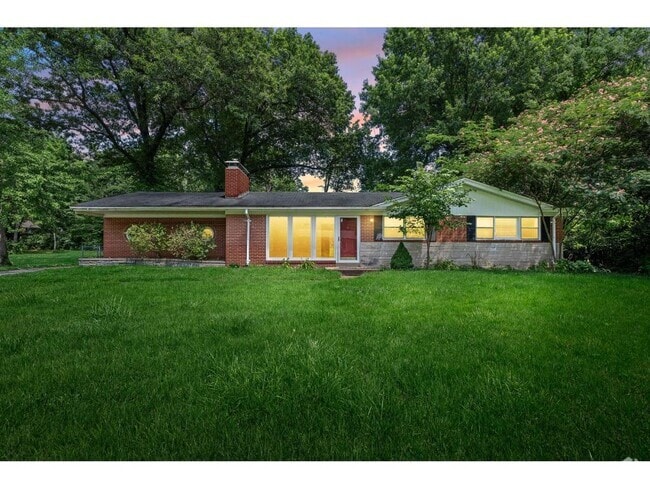 Building Photo - 718 Wenneker Dr Rental