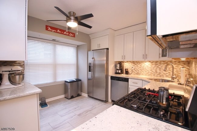 Photo - 303 Brokaw Ct