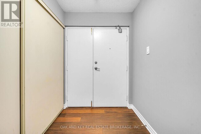 Photo - 500 Talbot St Unit 1404