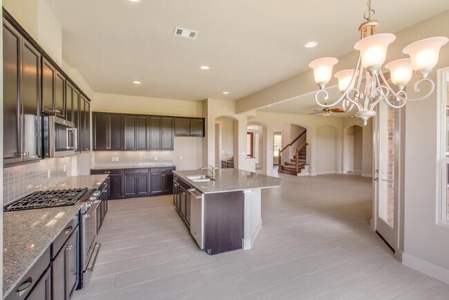 Photo - 76 Palmero Way