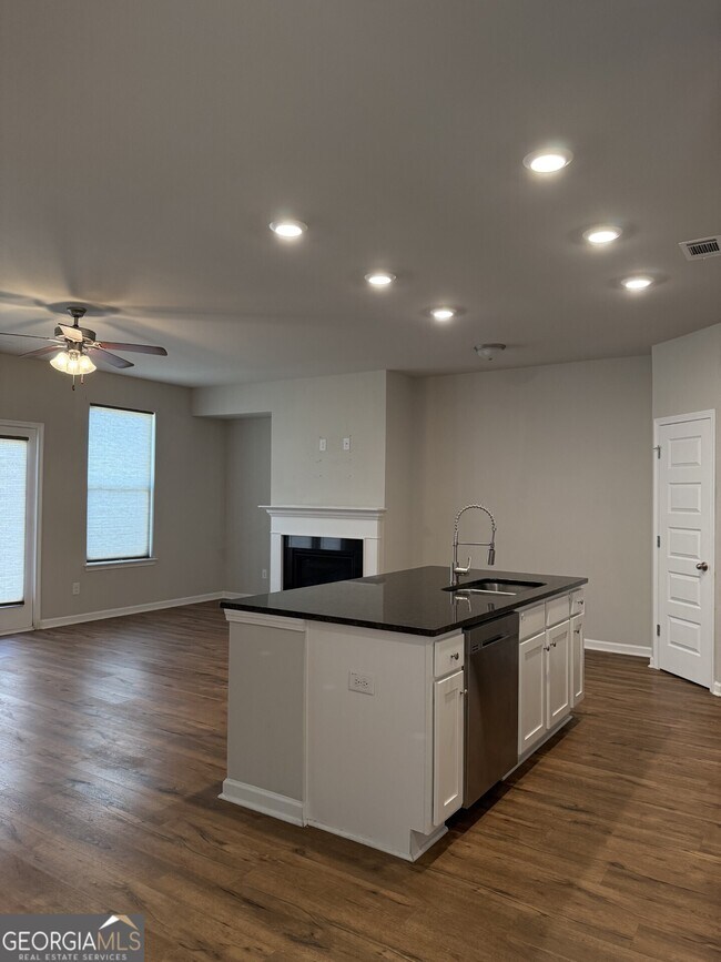 Photo - 3619 Cyn Spgs Dr