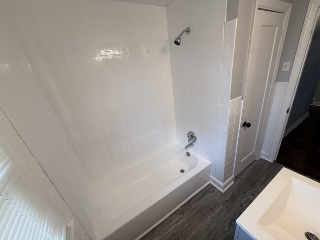 Photo - 906 Alcyon Dr