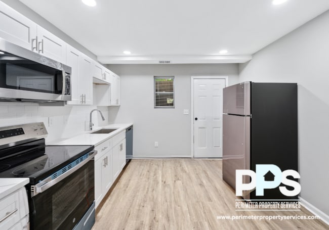 Photo - 138 Griffin St NW