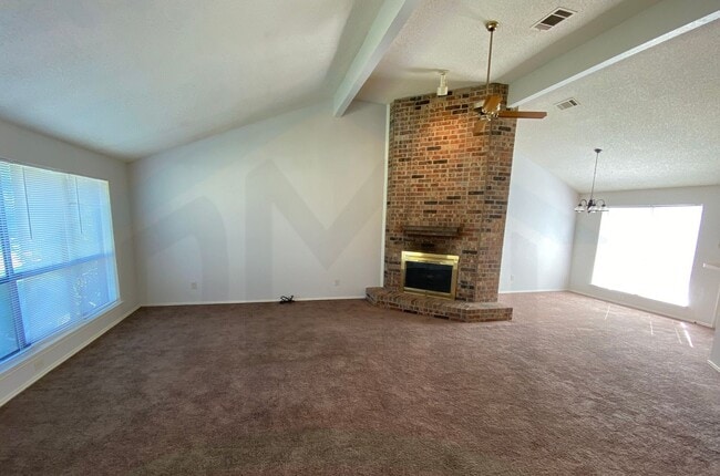 Photo - 322 Quail Hollow Dr