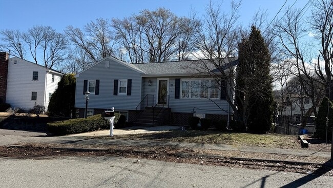 Building Photo - 23 Orchard Ave