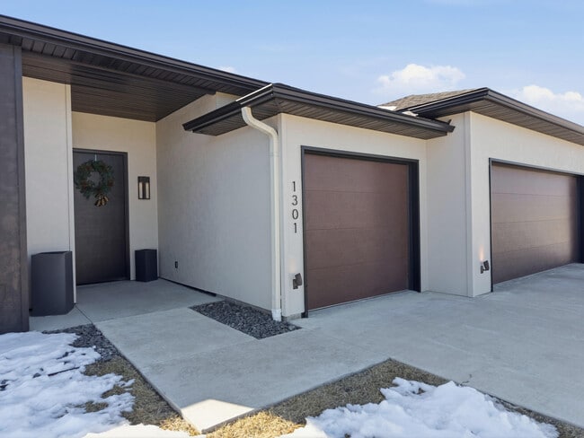 Photo - 1301 Haxby Ct