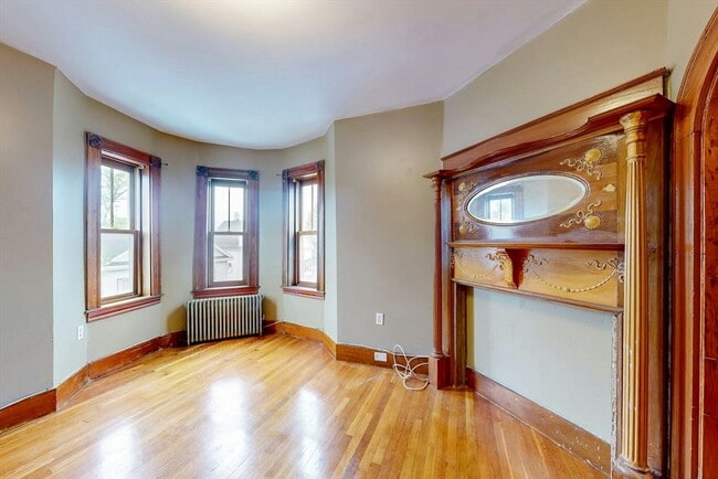 Photo - 76 Belden St Unit 3