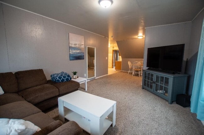 Photo - 1316 W Dean Ave