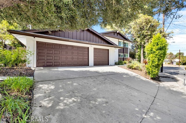 Photo - 4665 Willens Ave