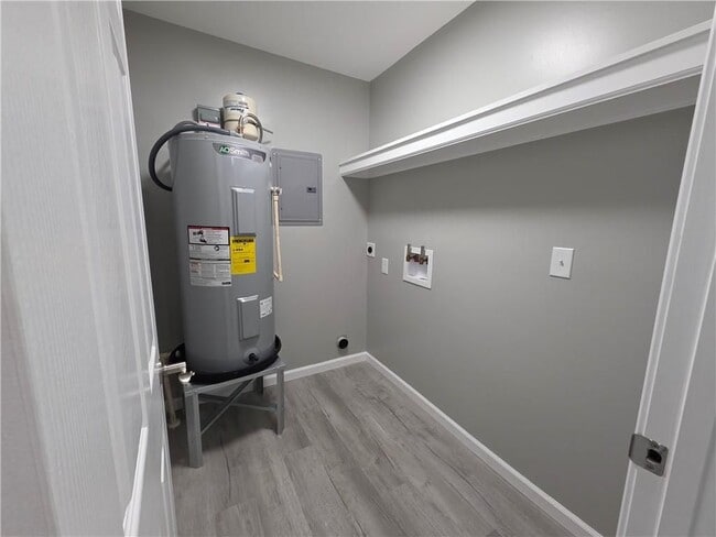 Photo - 3066 Baycrescent Dr