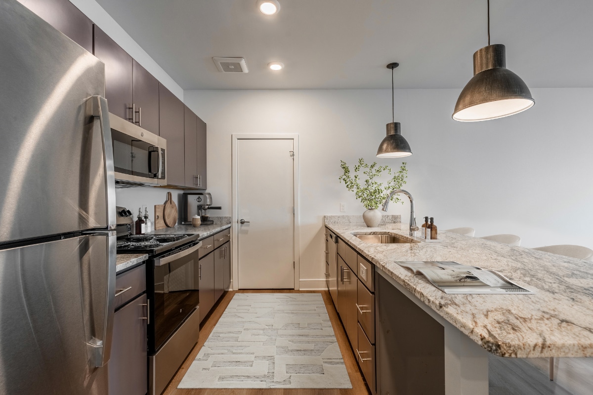5 Row Apartments - 5 Row Apartments