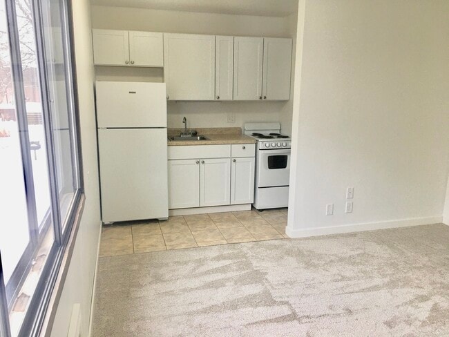 Studio Kitchen