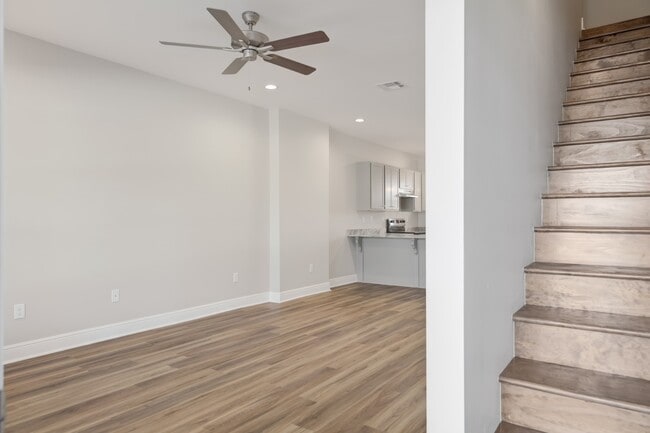 Photo - 139 Iberia St