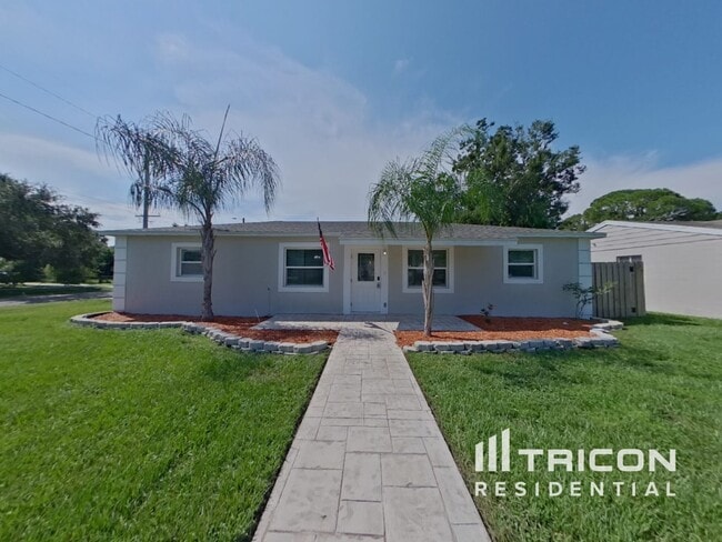 Building Photo - 4102 W Bay View Ave Rental