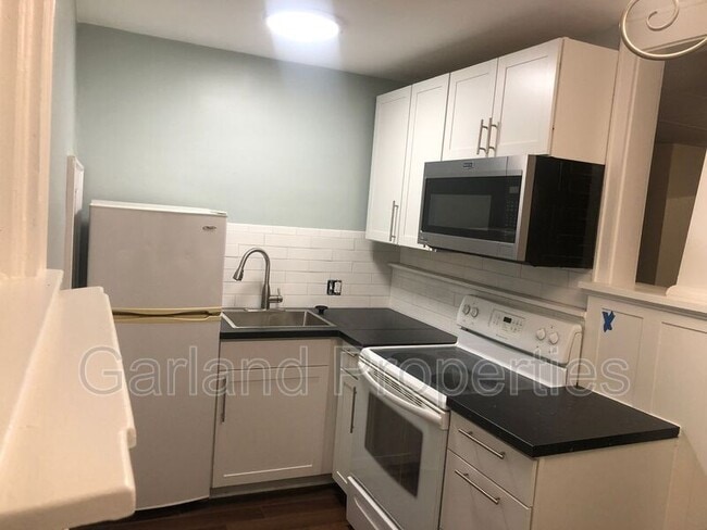 Photo - 2058 Memorial Ave SW Apartment